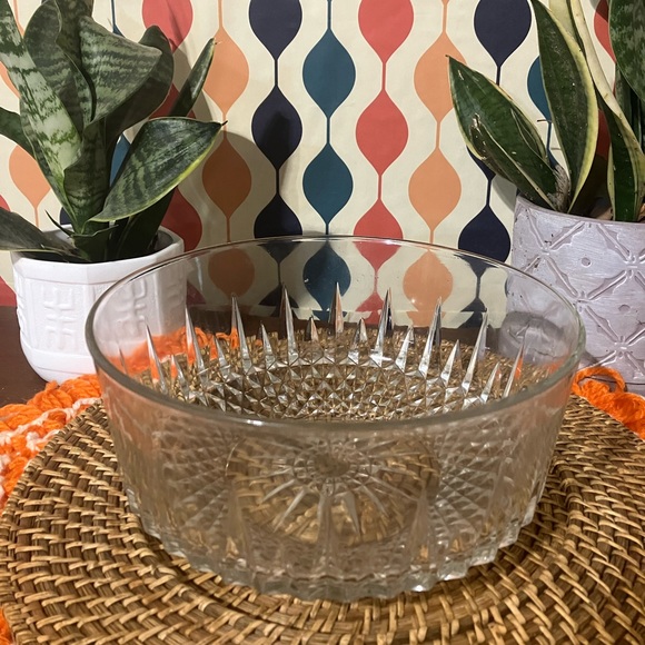 Vintage Luminarc Arcoroc France Diamant 9" Serving/Salad Bowl Discontinued - Picture 4 of 15